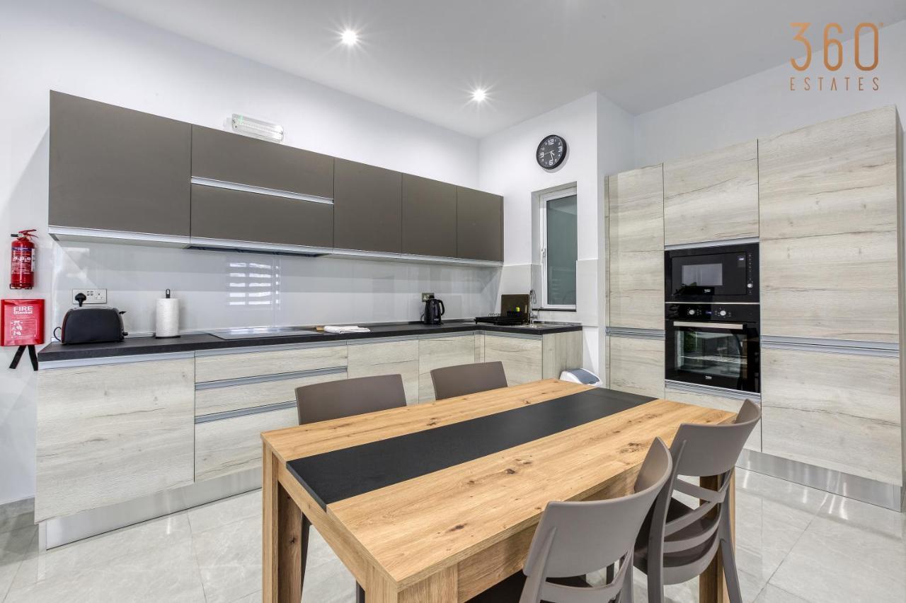 A Lovely 1Br Home With Balcony Just Off The Coast By 360 Estates Saint Julian's Eksteriør billede