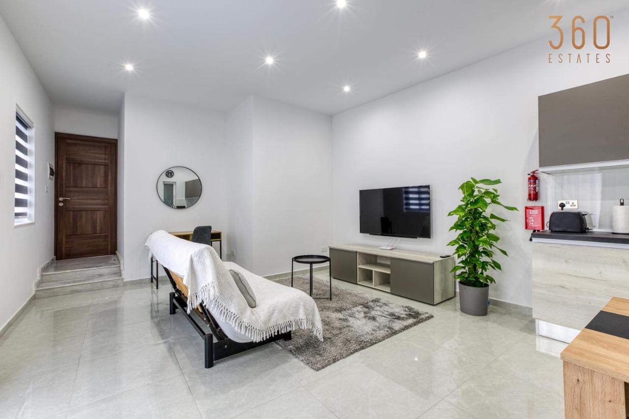 A Lovely 1Br Home With Balcony Just Off The Coast By 360 Estates Saint Julian's Eksteriør billede