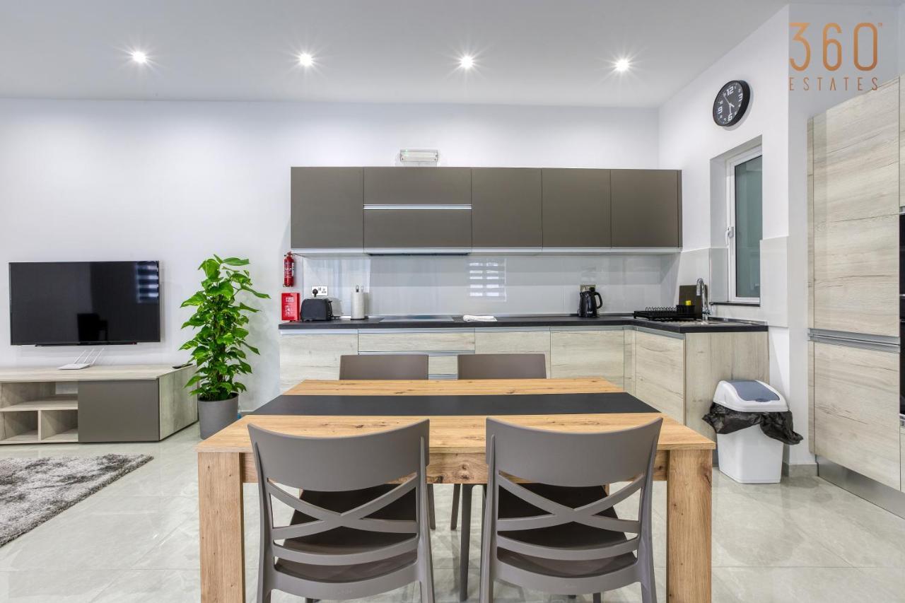 A Lovely 1Br Home With Balcony Just Off The Coast By 360 Estates Saint Julian's Eksteriør billede