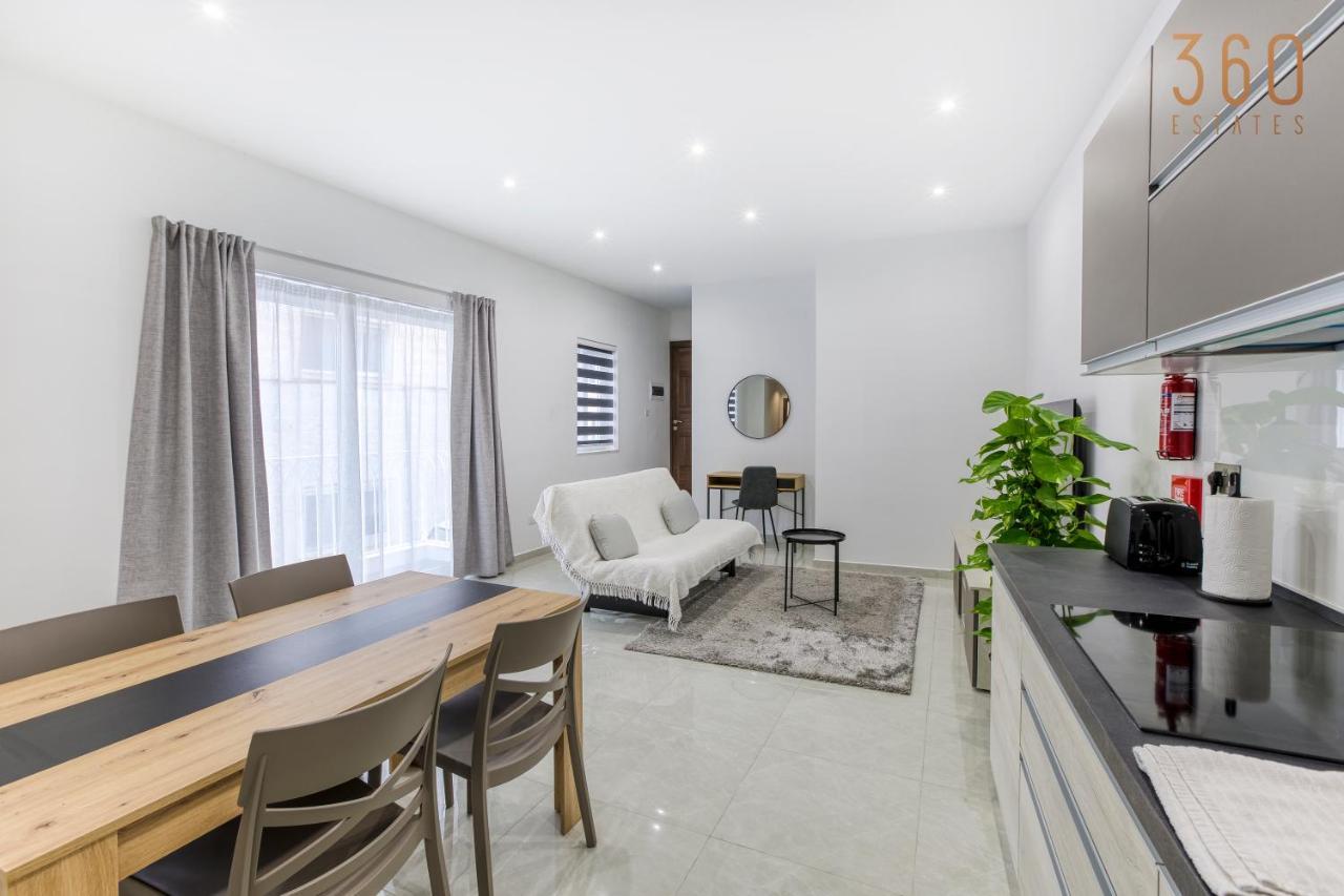 A Lovely 1Br Home With Balcony Just Off The Coast By 360 Estates Saint Julian's Eksteriør billede